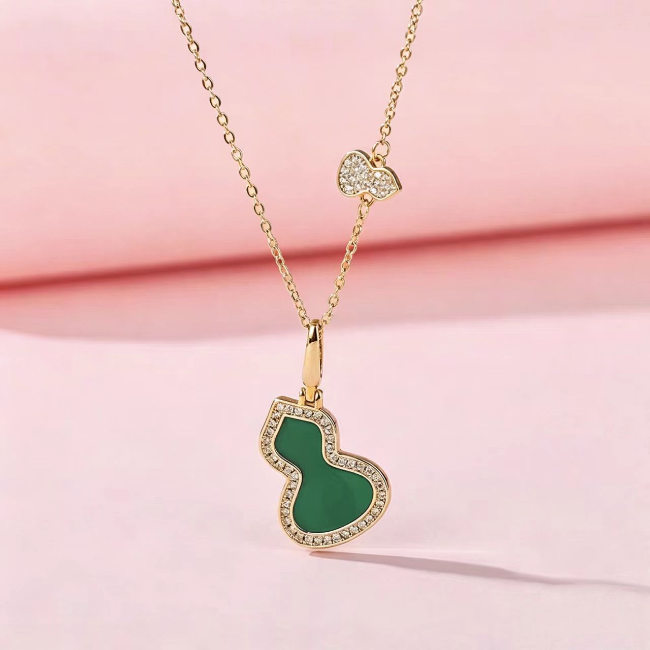 Chic Double-Gourd Lucky Pendant Choker