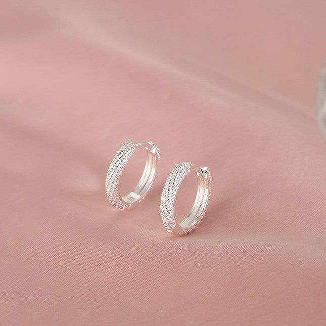 ASTRA® TWISTED EAR CUFF