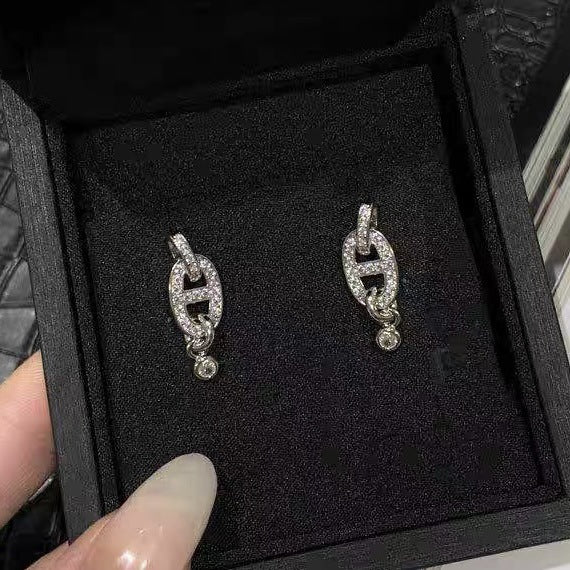 ASTRA® CRYSTAL NOSE HOOP EARRINGS