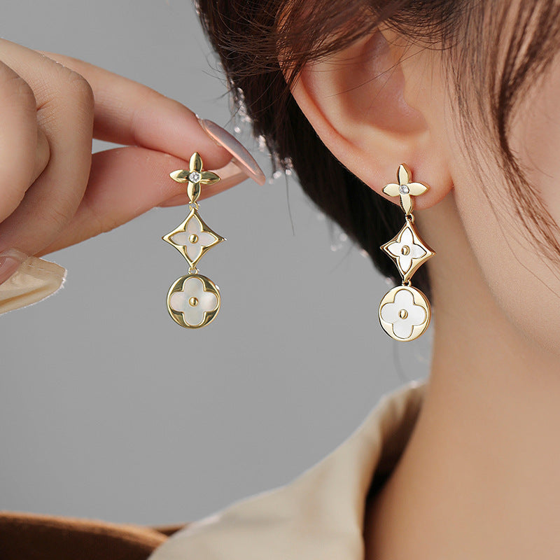 ASTRA CLOVER PENDANT EARRINGS