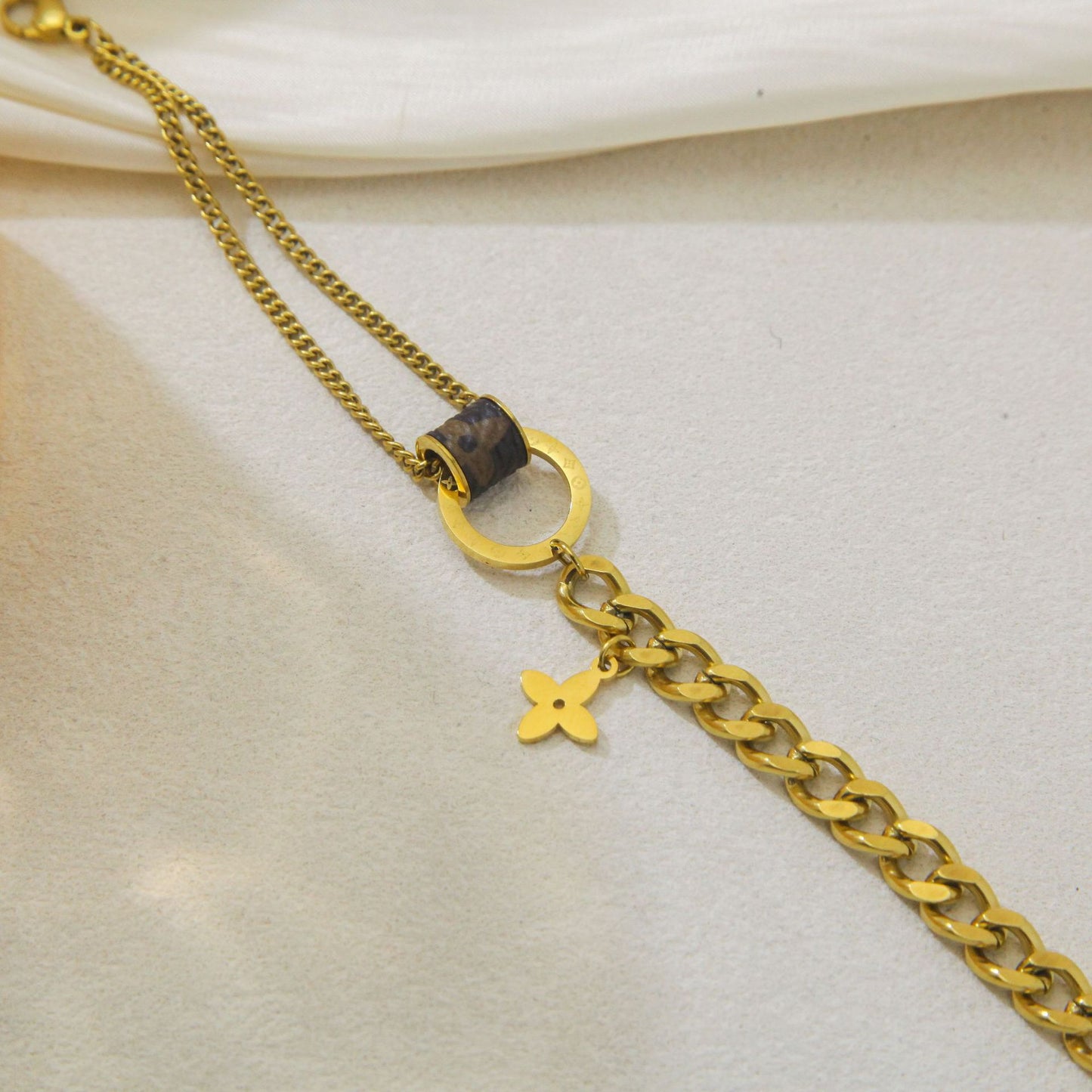 ASTRA® CLOVER SIGNATURE BRACELET
