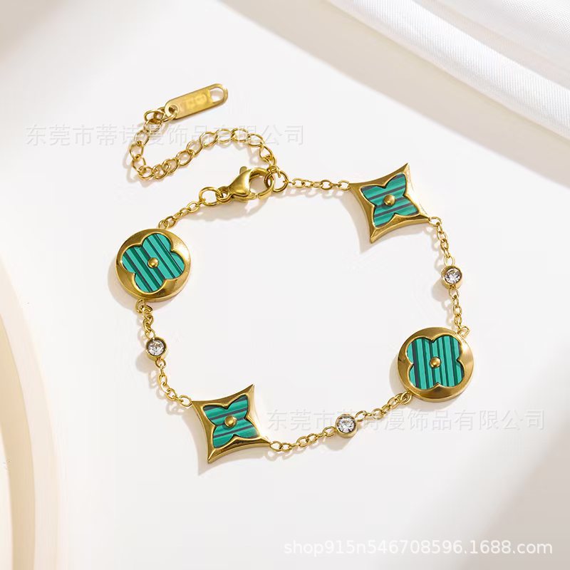 ASTRA® L CLOVER SIGNATURE BRACELET