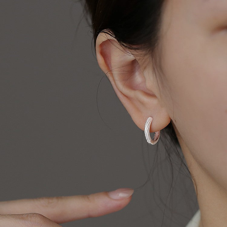 ASTRA® TWISTED EAR CUFF