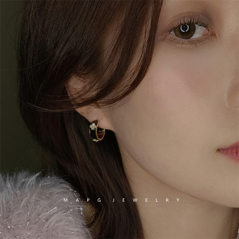 ASTRA® ENAMEL CLOVER SIGNATURE EARRINGS
