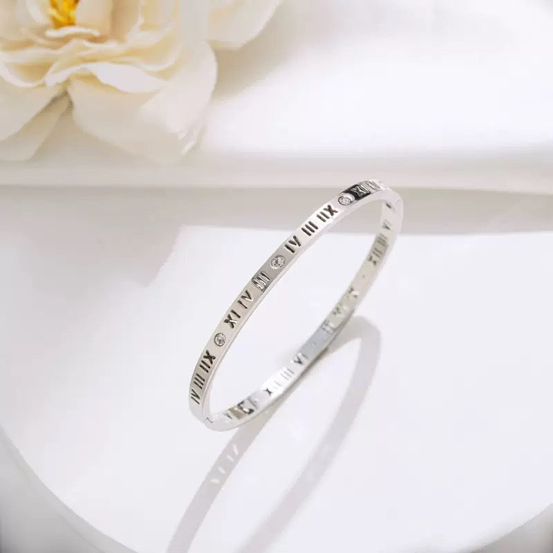 ASTRA® ROMAN NUMERAL BANGLE