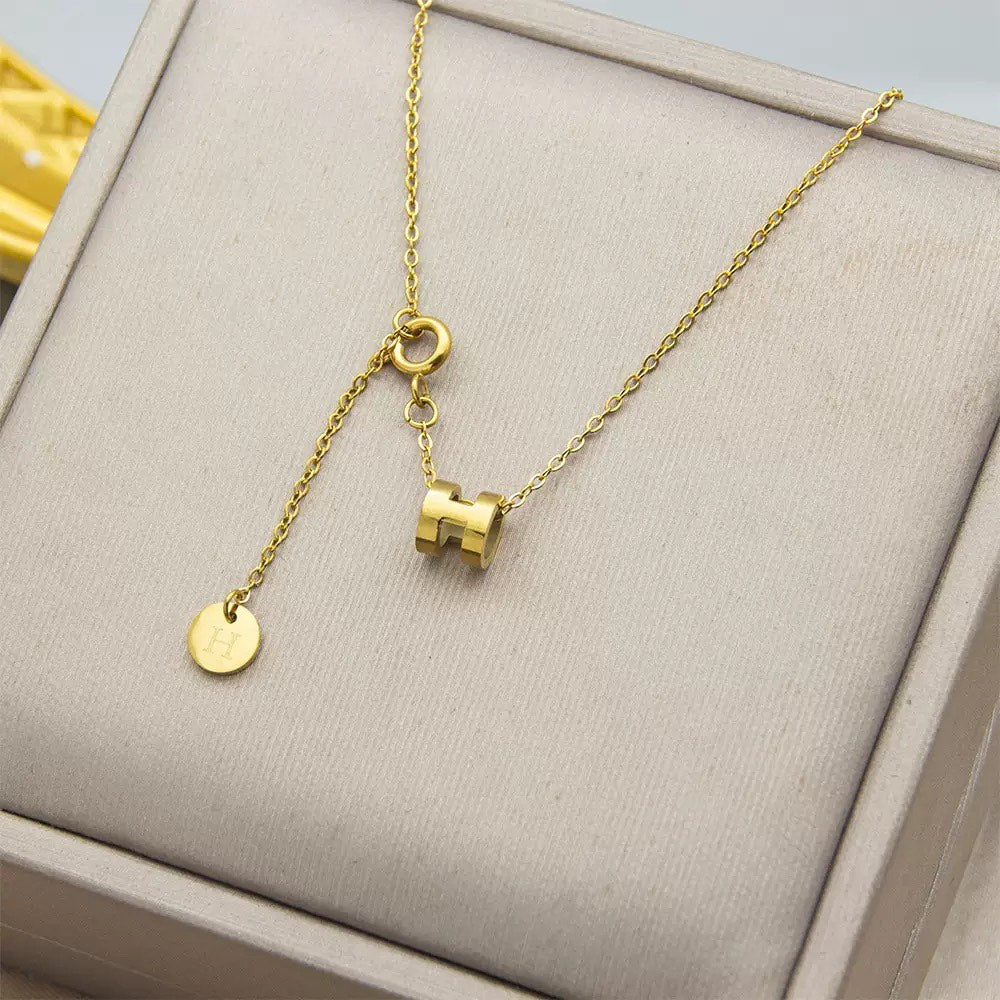 Mini 7mm Letter H Pendant Necklace