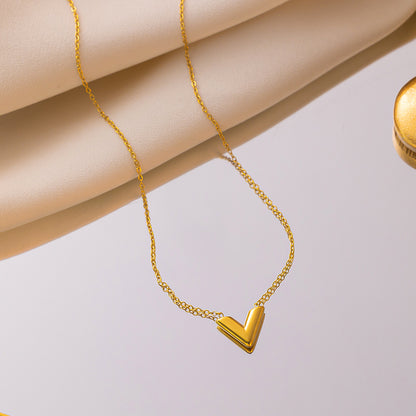 ASTRA® V SIGNATURE NECKLACE