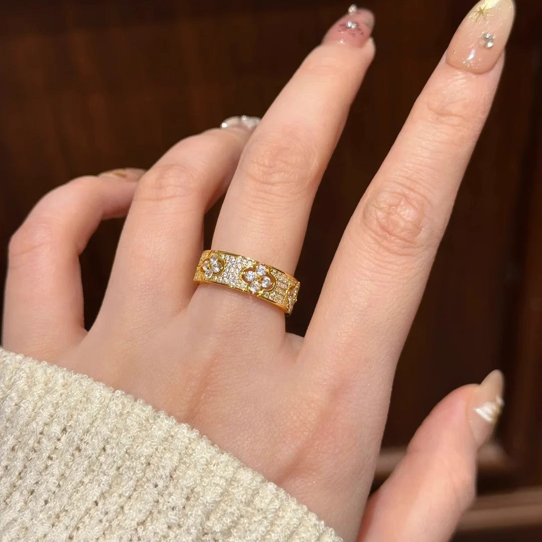 Chic Full Pave Flower Band Ring