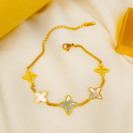 ASTRA® MOTHER-OF-PEARL VINTAGE NECKLACE
