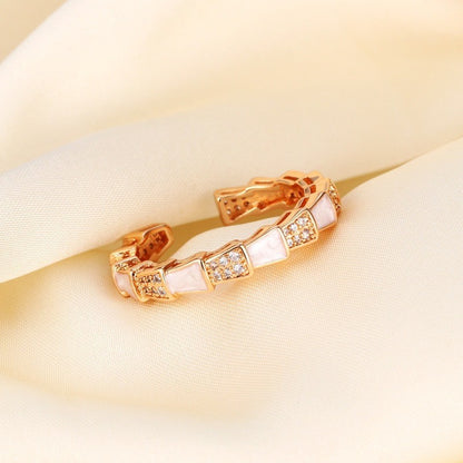 ASTRA® FULL PAVÉ SNAKEBONE RING