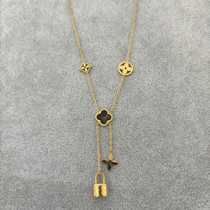 ASTRA® CLOVER CHARM NECKLACE