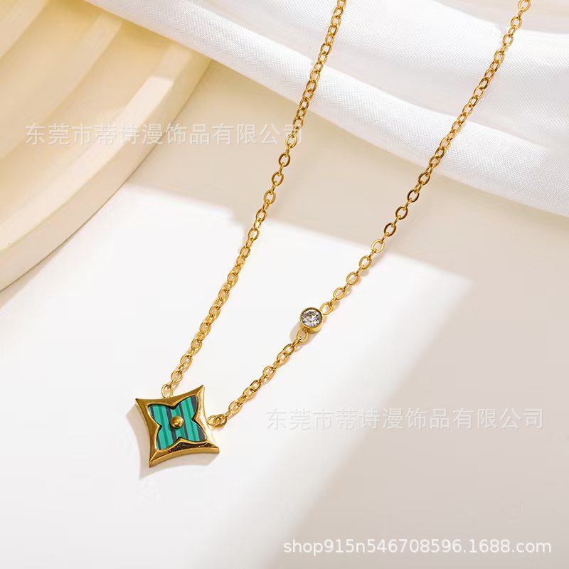 ASTRA® L CLOVER SIGNATURE BRACELET