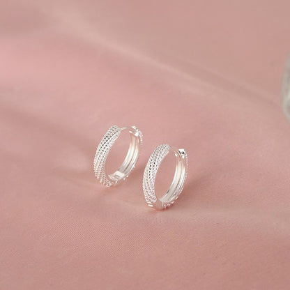 ASTRA® TWISTED EAR CUFF