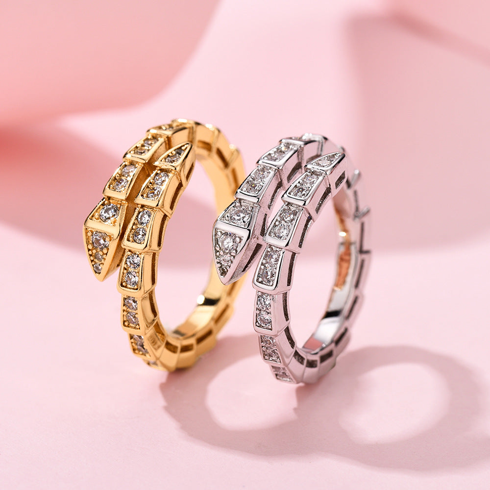 ASTRA® FULL PAVÉ SNAKEBONE RING
