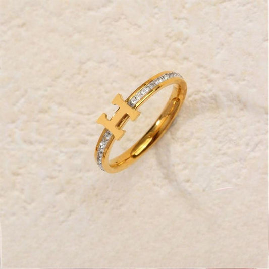ASTRA® H SIGNATURE RING