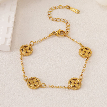 ASTRA® HOLLOW CLOVER BRACELET