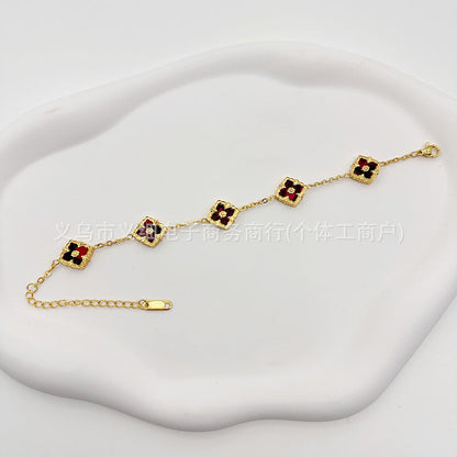 Chic Geometric Quatrefoil Statement Wristwear