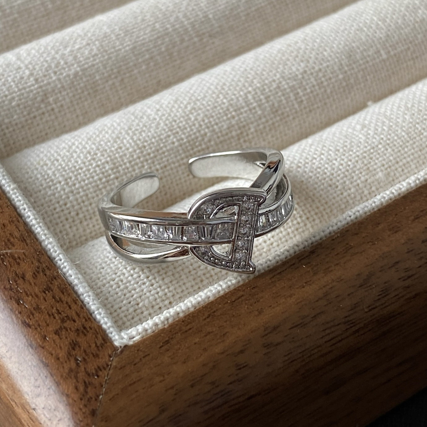 ASTRA® D SIGNATURE PAVÉ RING