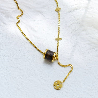 ASTRA® CLOVER CHARM NECKLACE