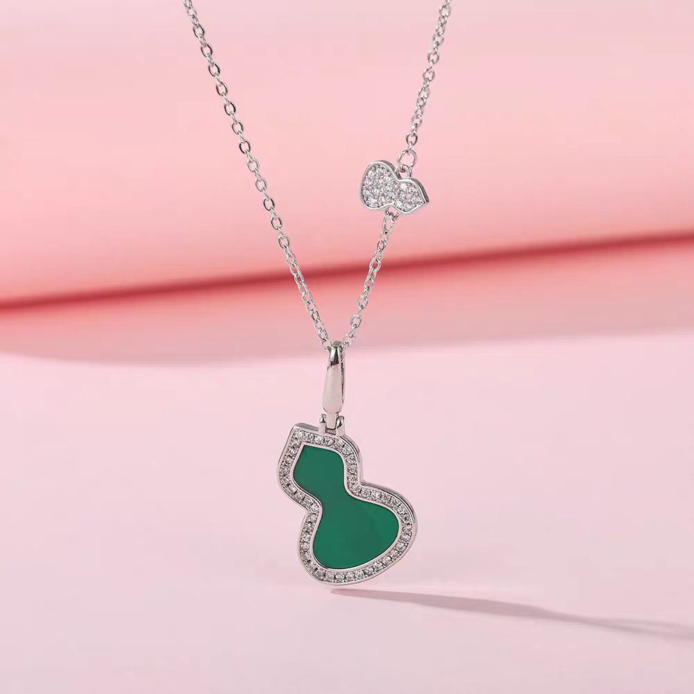 Chic Double-Gourd Lucky Pendant Choker