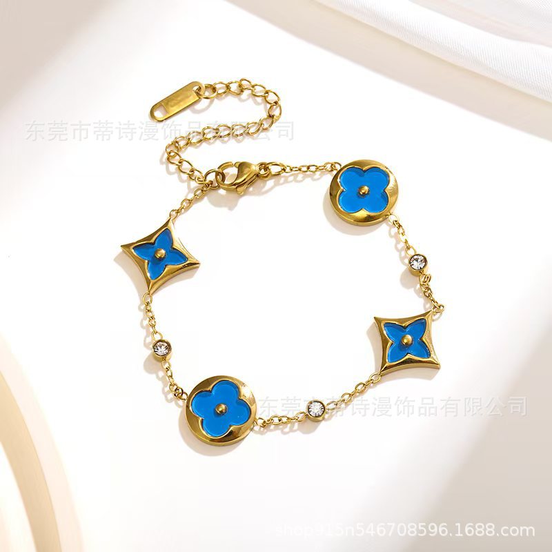 ASTRA® L CLOVER SIGNATURE BRACELET