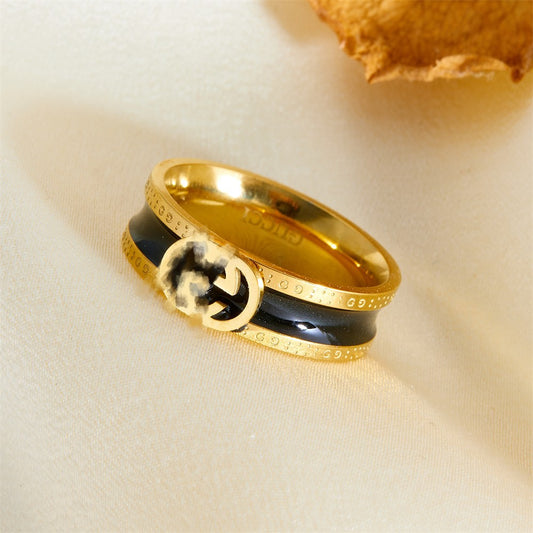 ASTRA NOIR ENAMEL RING