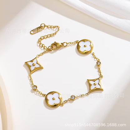 ASTRA® L CLOVER SIGNATURE BRACELET